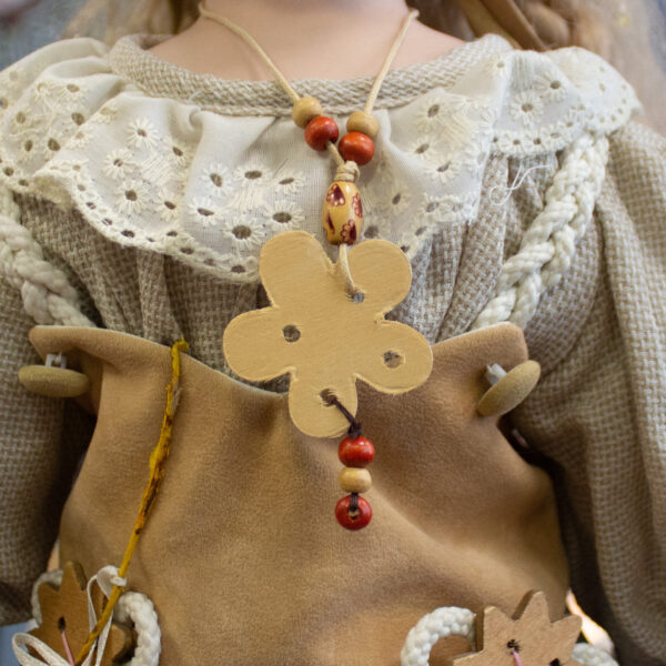 Коллекционная фарфоровая кукла «Девочка в народном образе», рост 60 см — изображение 4