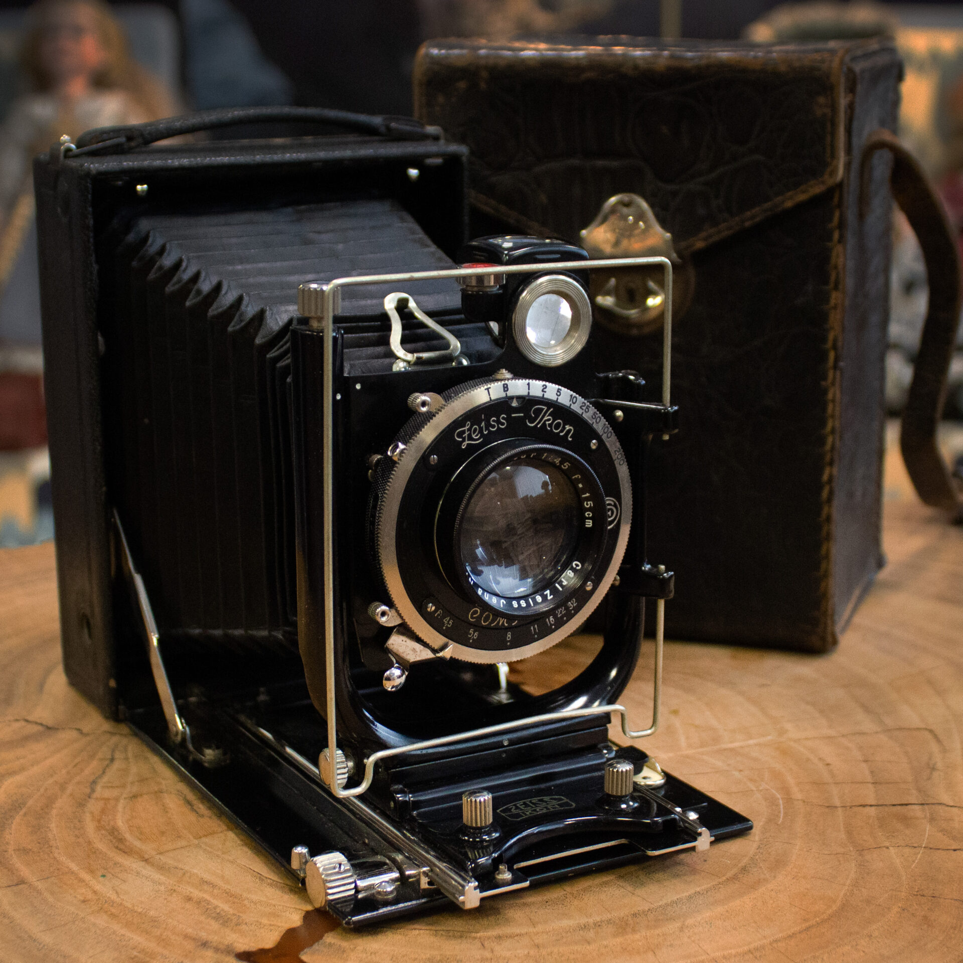 IMG_3223 Складной фотоаппарат «Zeiss Ikon Nettar 515/2» — изображение 1